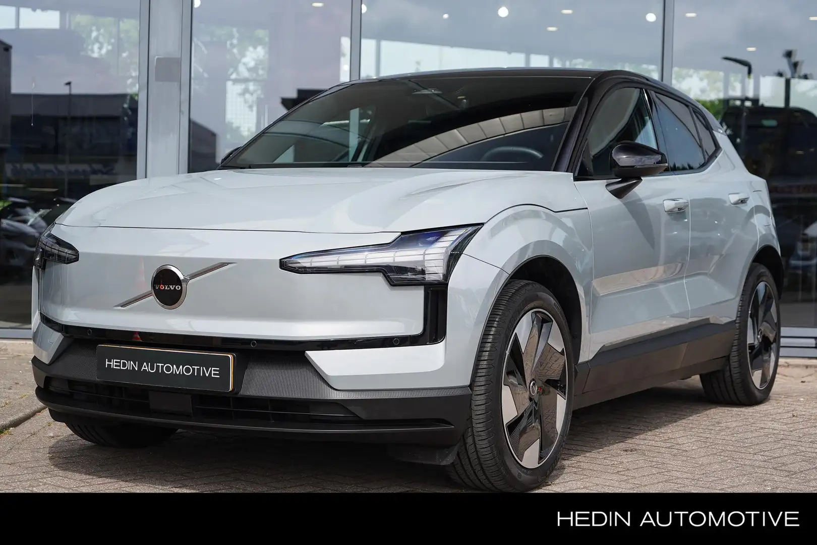 Volvo EX30 Single Motor Extended Range Plus 69 kWh | Adaptiev Grijs - 1