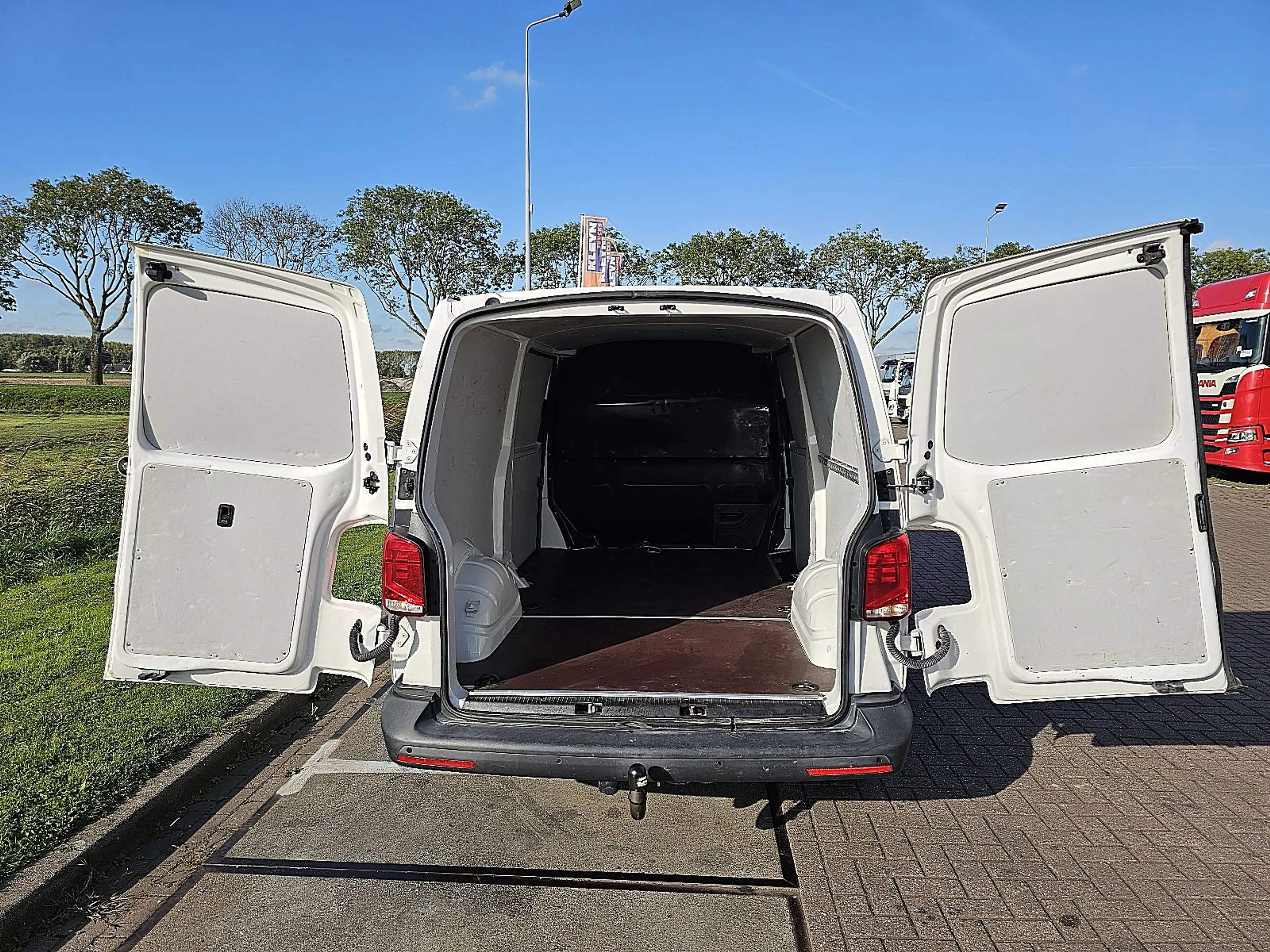 Volkswagen Transporter 2.0 TDI L2 DSG Dub.schuif — photo 12