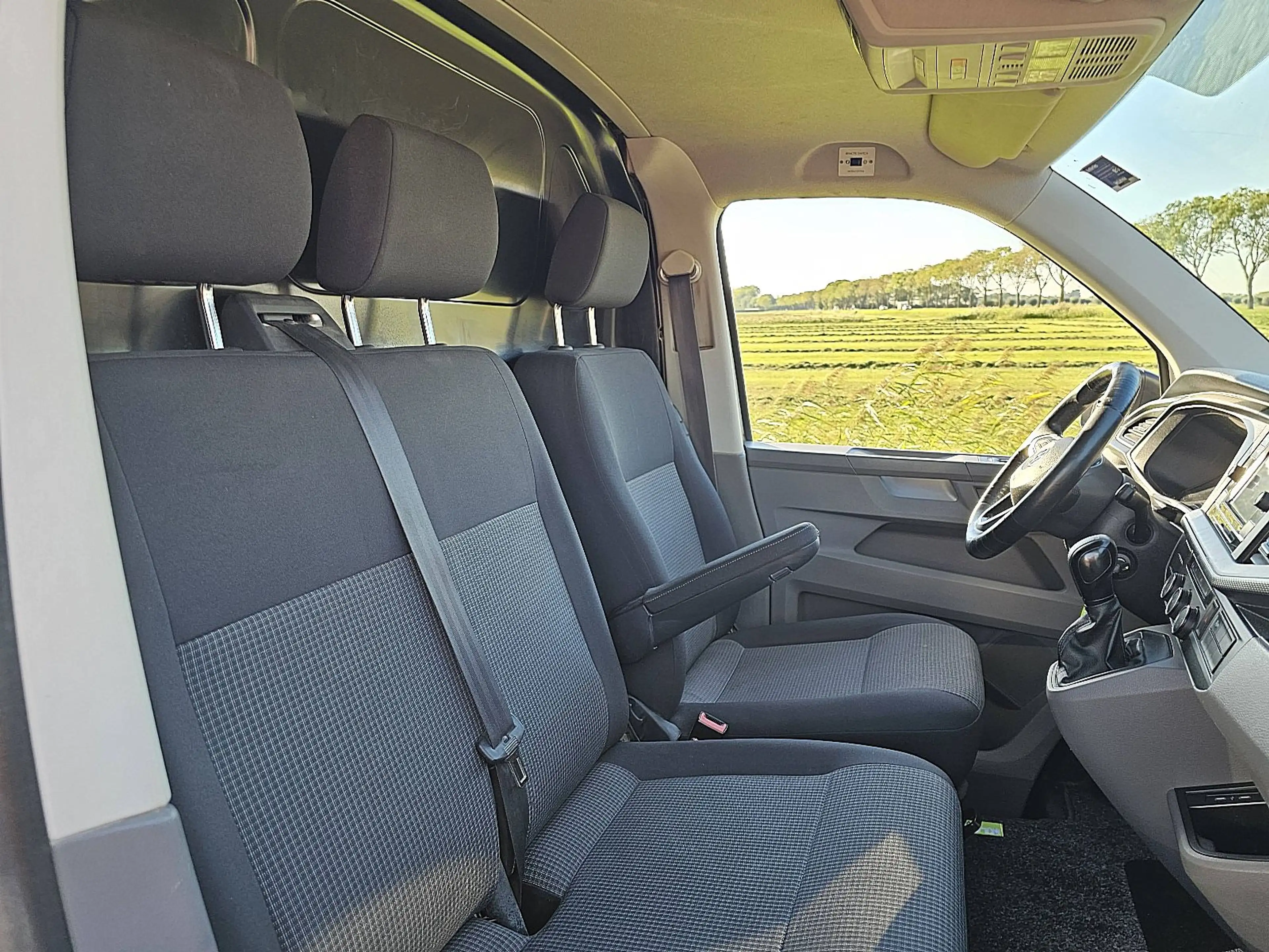 Volkswagen Transporter 2.0 TDI L2 DSG Dub.schuif — photo 7
