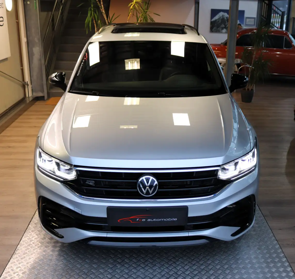 Volkswagen Tiguan R-Line TDI 4Motion DSG Silber - 2