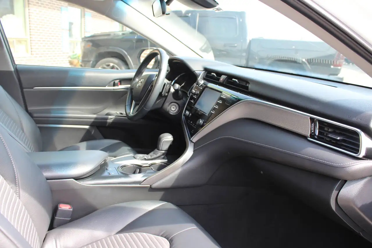 Toyota Camry снимка Toyota Camry