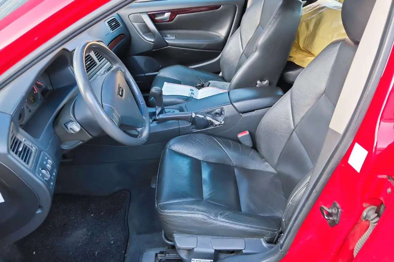 Volvo S60 2.3 T5 1-Hand Tüv bis 06-2026, foto 5