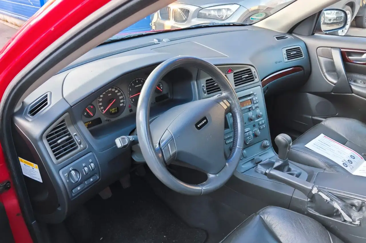 Volvo S60 2.3 T5 1-Hand Tüv bis 06-2026, foto 6