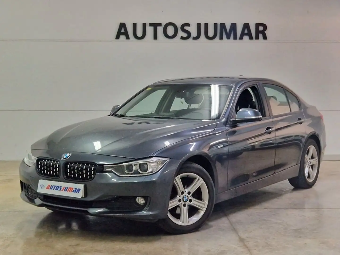 BMW 318 318d Grau - 1