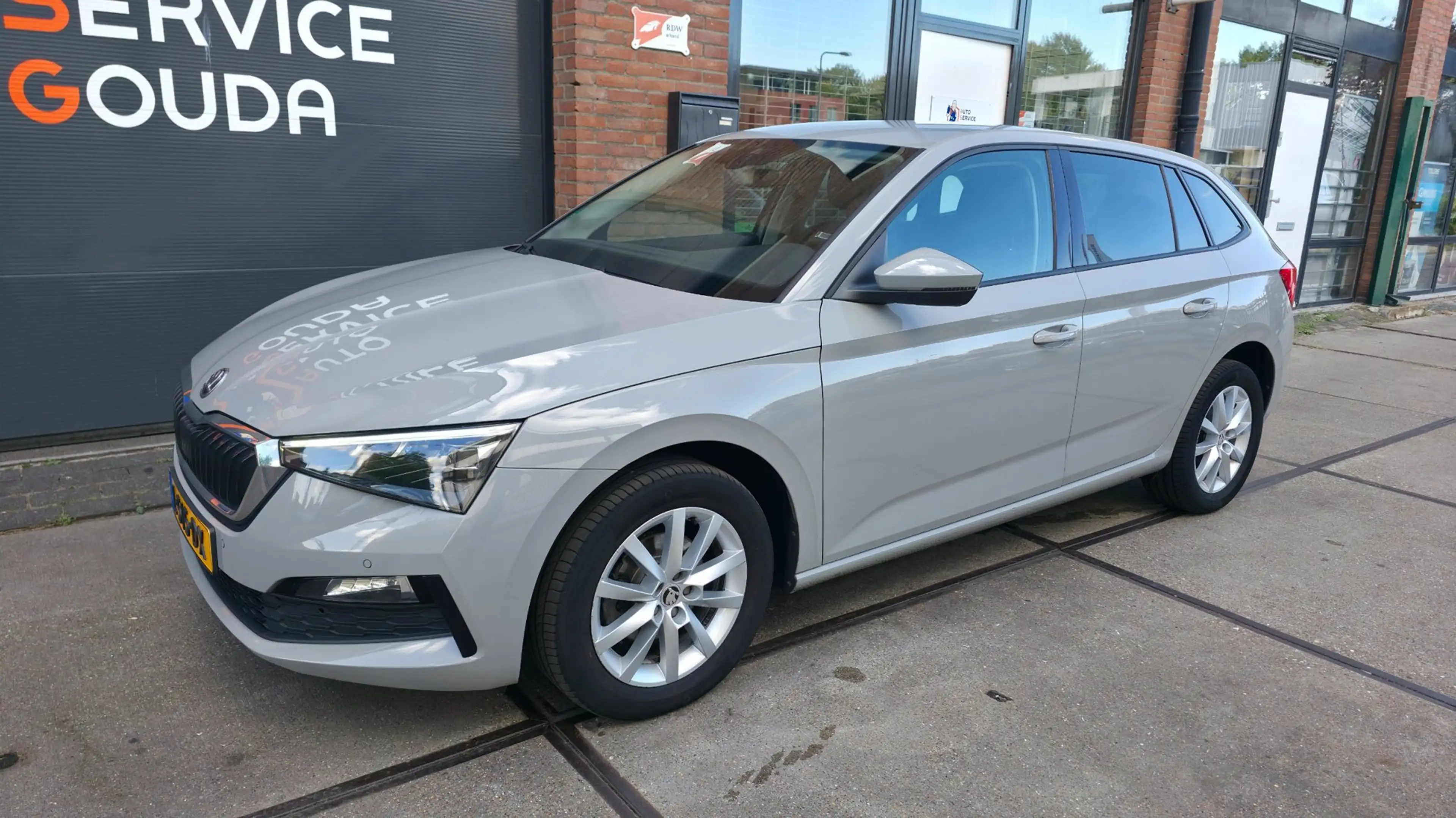 Skoda Scala 1.0 TSI Business Edition — photo 8