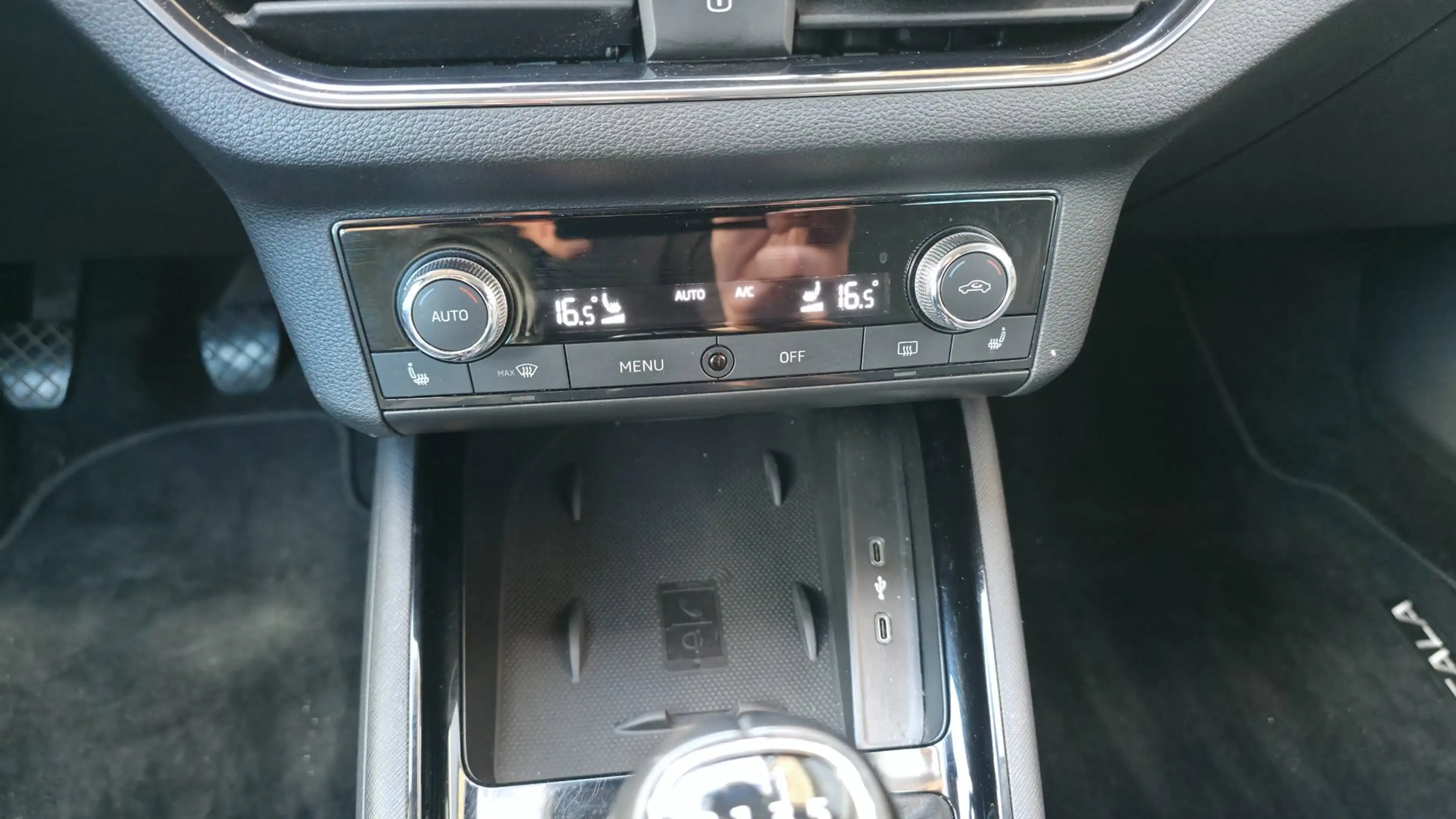Skoda Scala 1.0 TSI Business Edition — photo 15