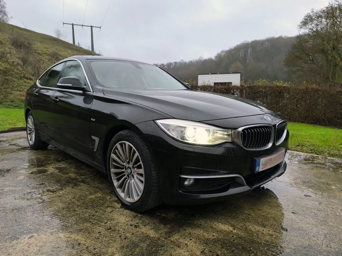 BMW 318 Gran Turismo 318 d Noir - 1