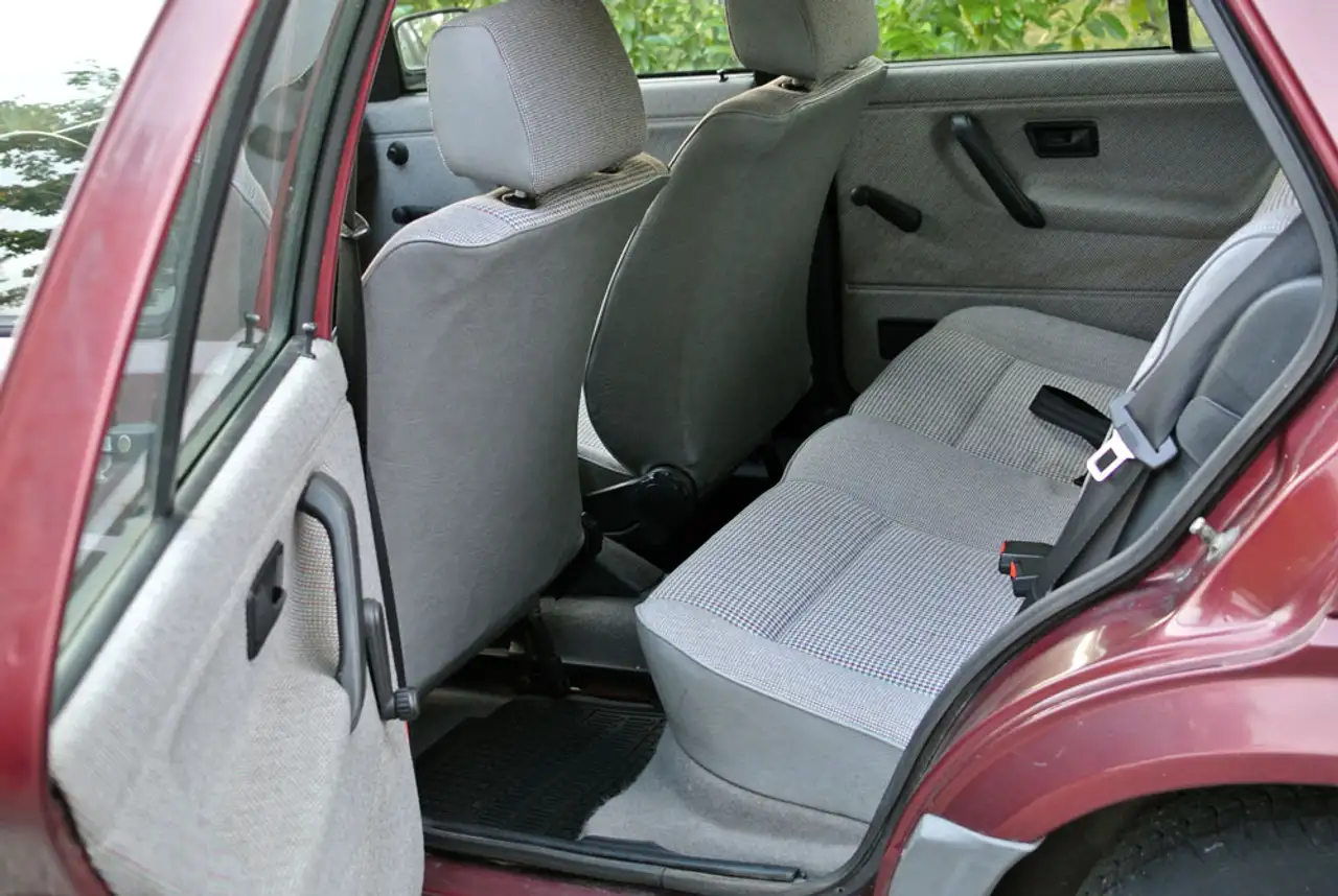 Volkswagen Golf Automatik, Servo, ABS, SSD, el. Antenne, 2. HD,, foto 12