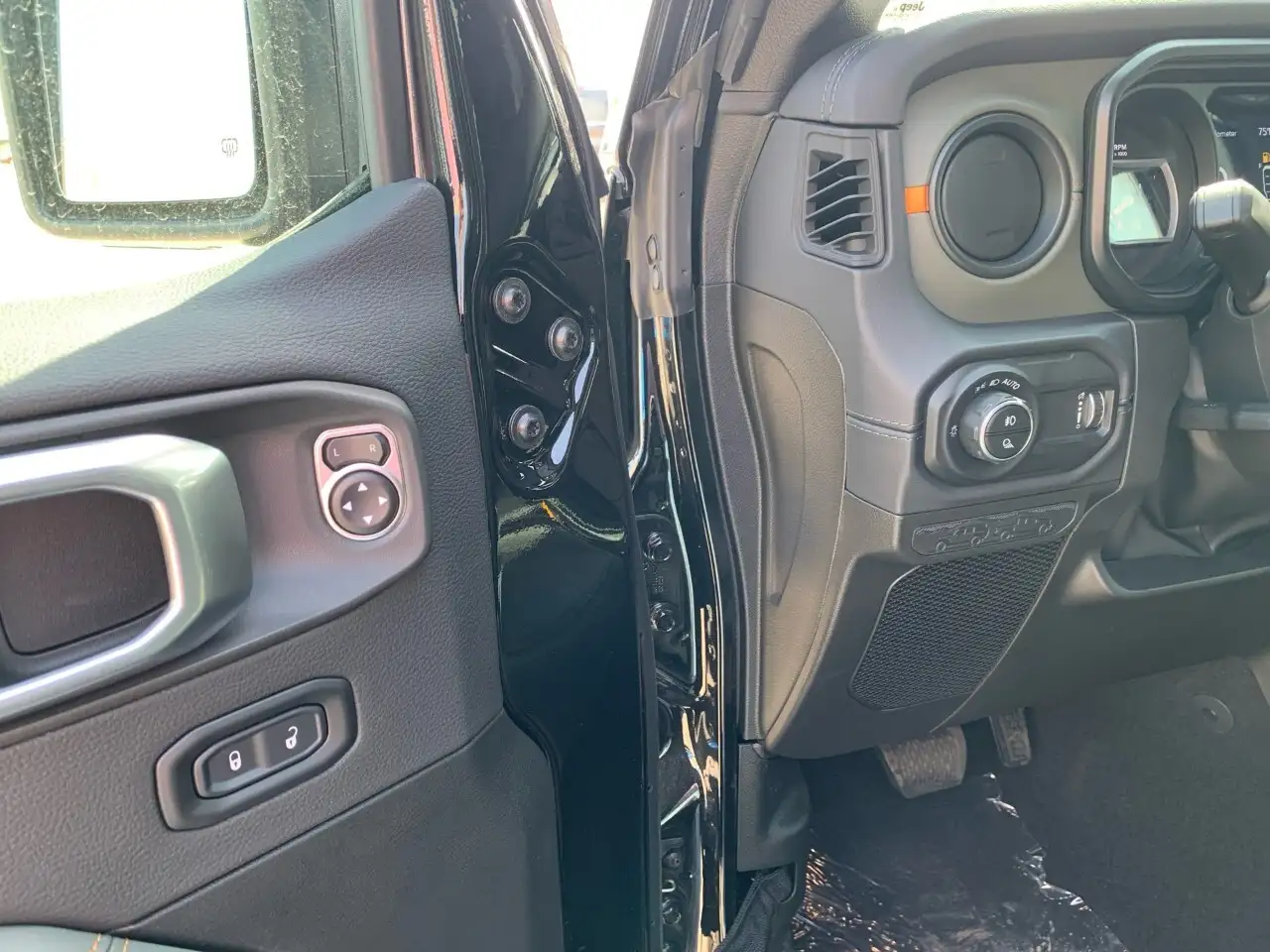 Jeep Gladiator снимка Jeep Gladiator