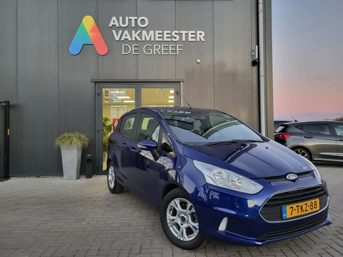 Ford B-Max 1.6 TI-VCT 105 pk Automaat Style Airco Blauw - 2