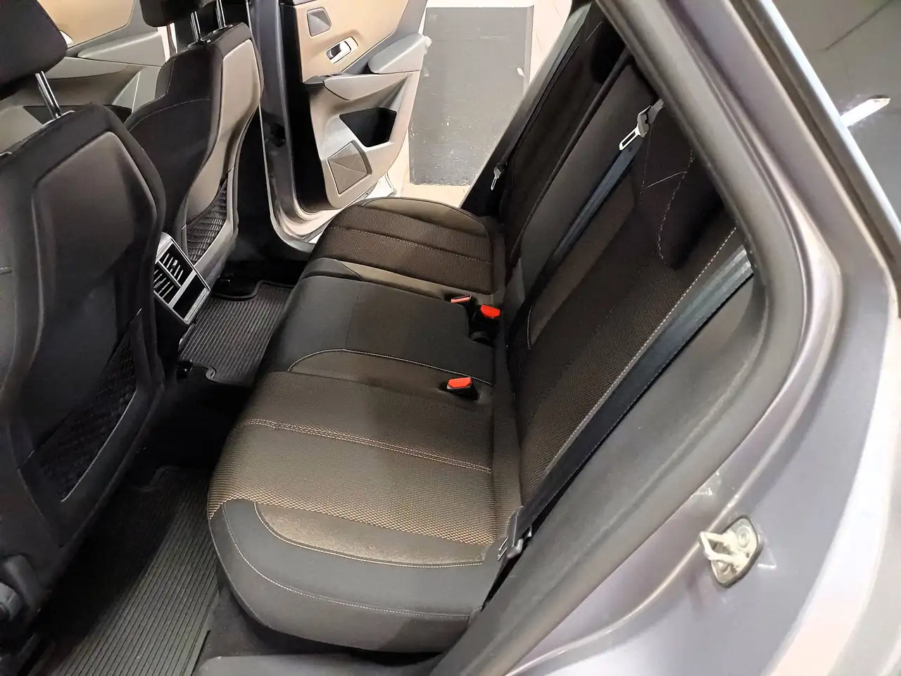 DS Automobiles DS 7 Crossback 2022 — фото 13