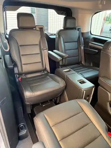 Citroen Spacetourer view 11