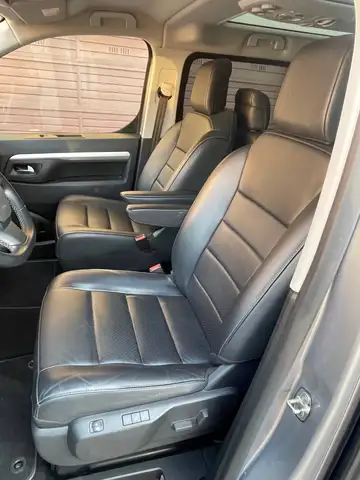 Citroen Spacetourer view 9