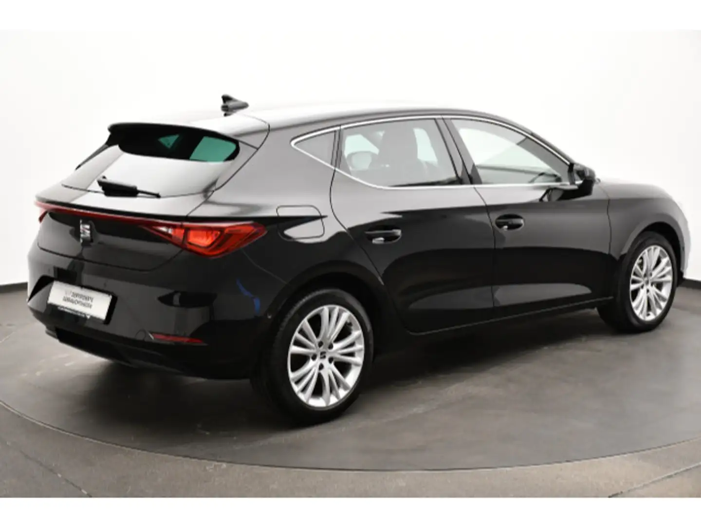 SEAT Leon 2.0 TDI DSG Style LED/Stand/ACC/Beats Schwarz - 2