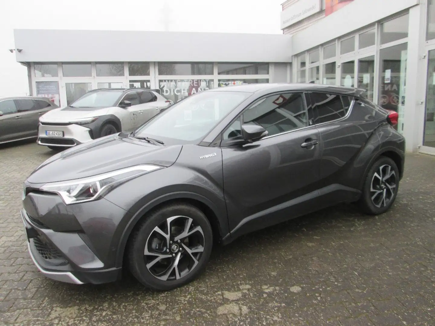 Toyota C-HR Hybrid Team Deutschland Grau - 1