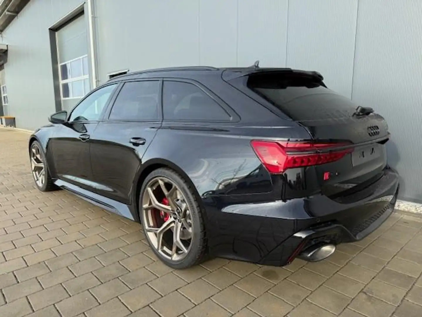 Audi RS6 Avant Performance Mod. 2025 Voll %%% Noir - 1