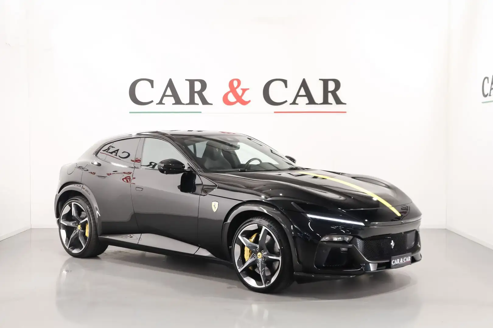Ferrari Purosangue Purosangue - Full Carbonio Zwart - 1