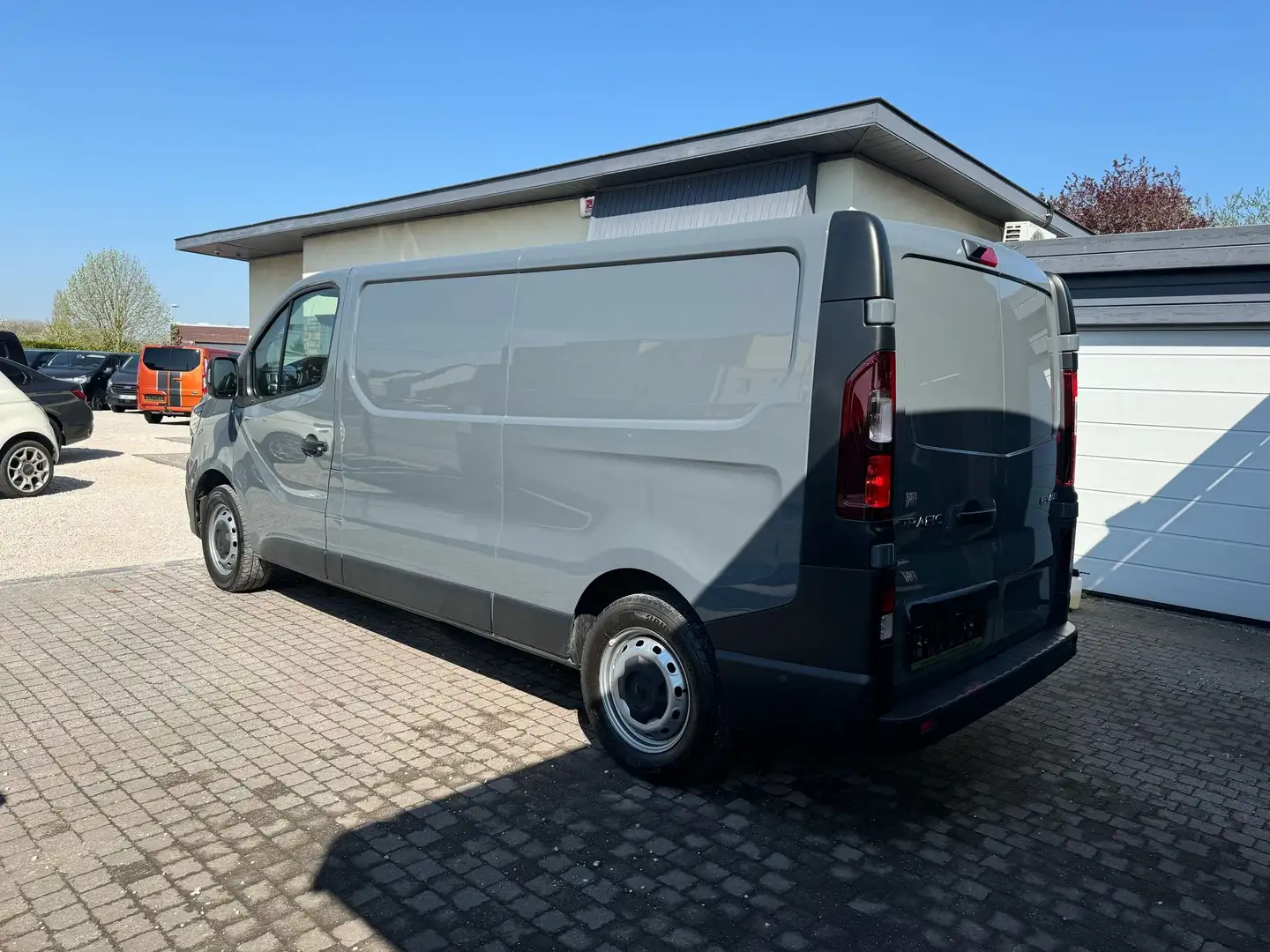 Renault Trafic 2.0D * L2 * 3ZIT * CAMERA * GPS * CC * PDC *22727+ Gris - 2