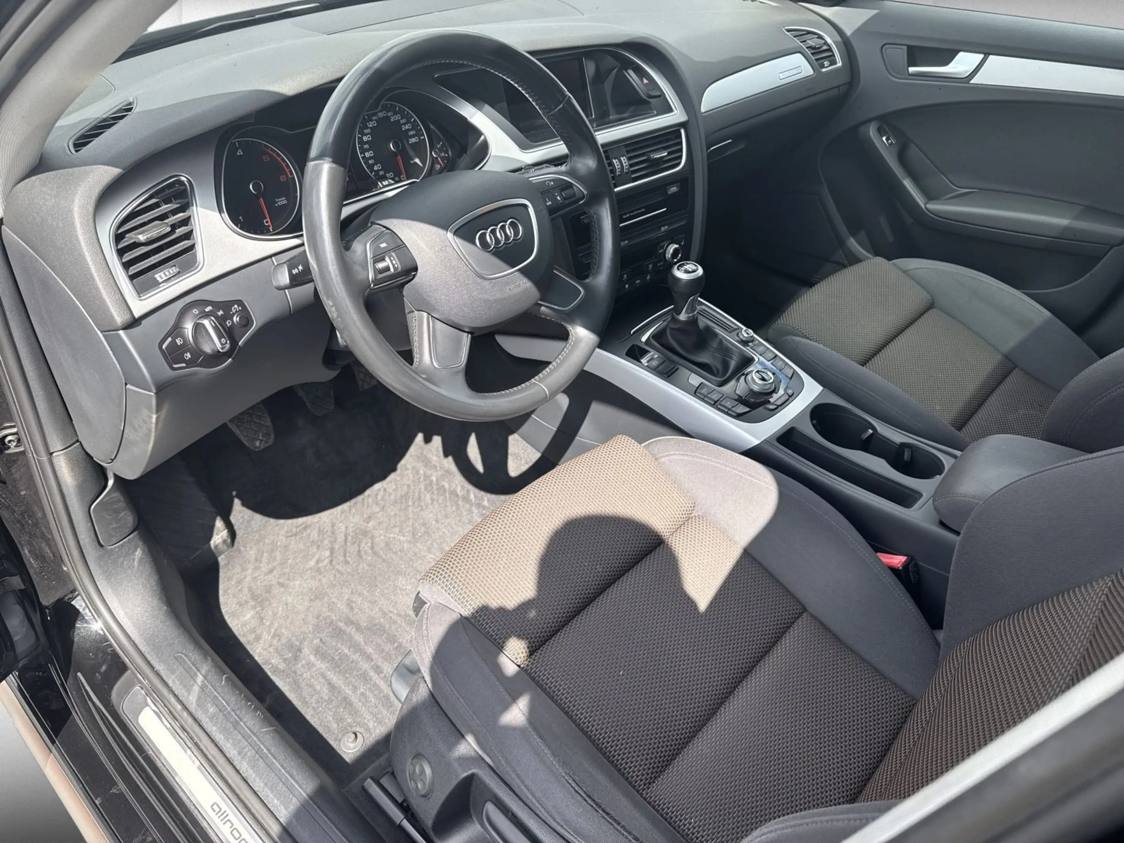Audi A4 allroad A4 allroad quattro 2.0 TDI AHK+Pano+Clima+PDC hi — photo 8