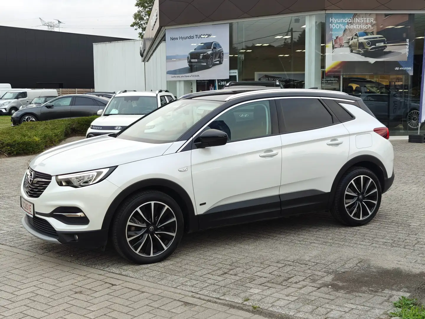 Opel Grandland X Grandland X Phev4x4 * 8 traps*68.800km*Leder*1eig* Wit - 2