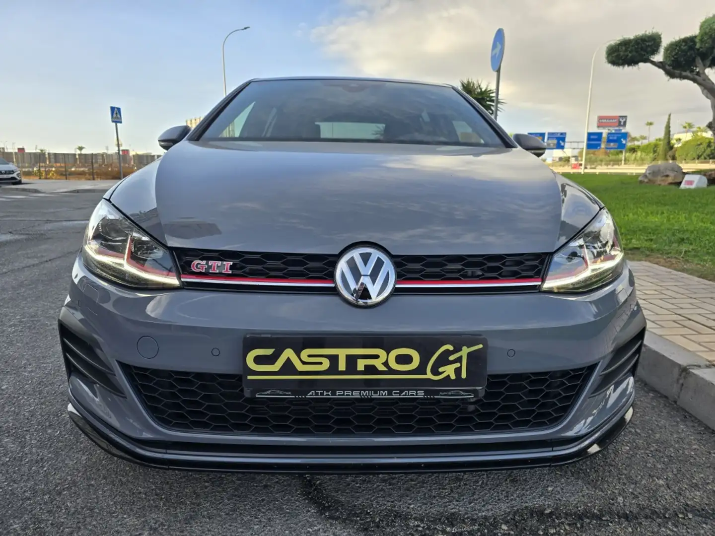 Volkswagen Golf GTI 2.0 TSI TCR DSG7 213kW Gris - 2