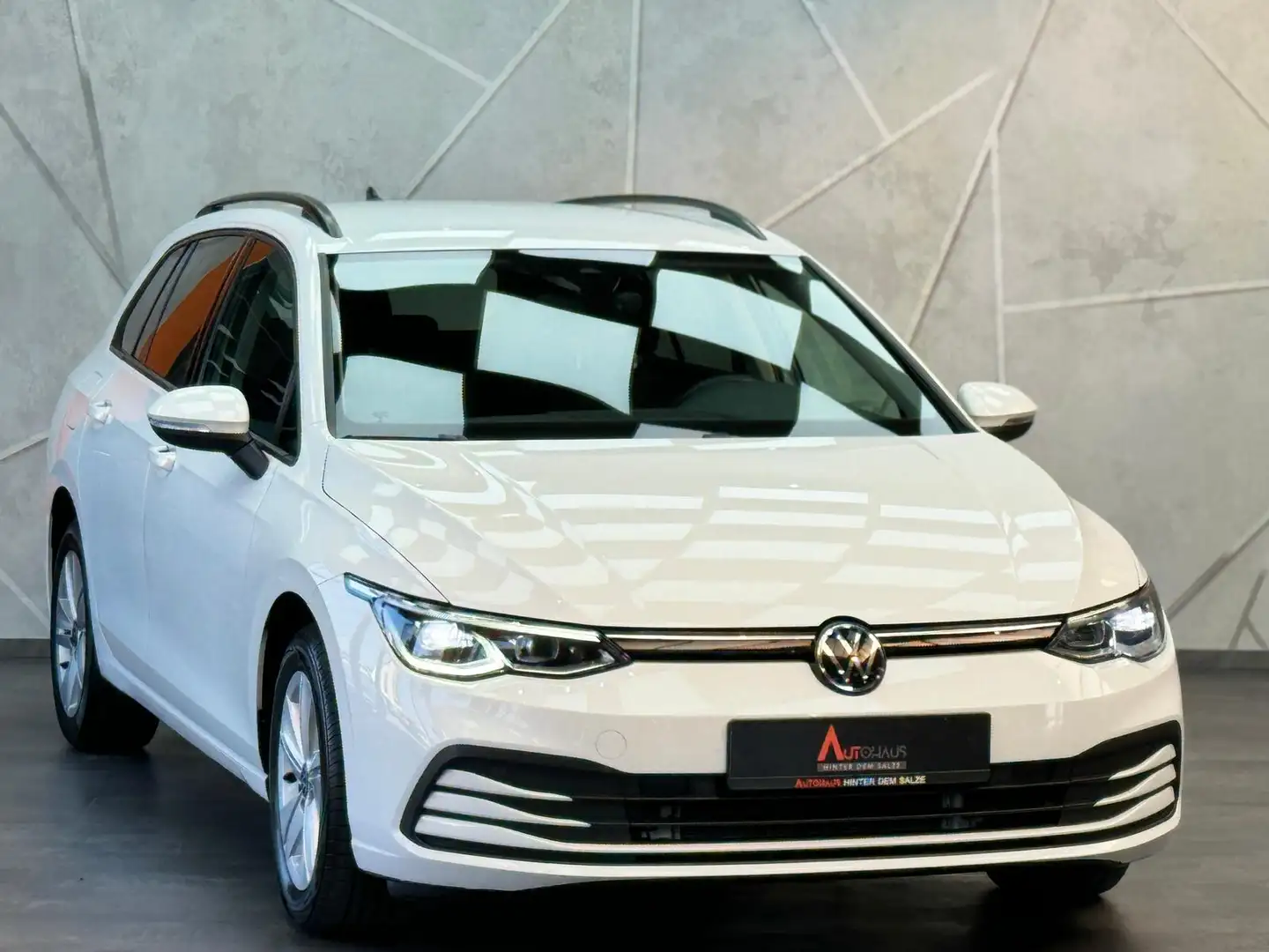 Volkswagen Golf Life 2.0 TDI|NAVI|SHZ|KAM|LED|VIRT Weiß - 2