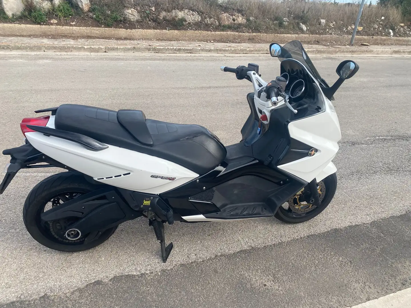Gilera GP 800 ultima serie Blanc - 1