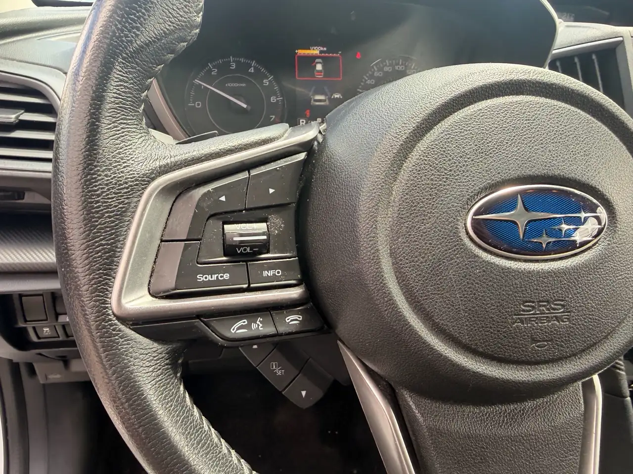 Subaru Impreza снимка Subaru Impreza