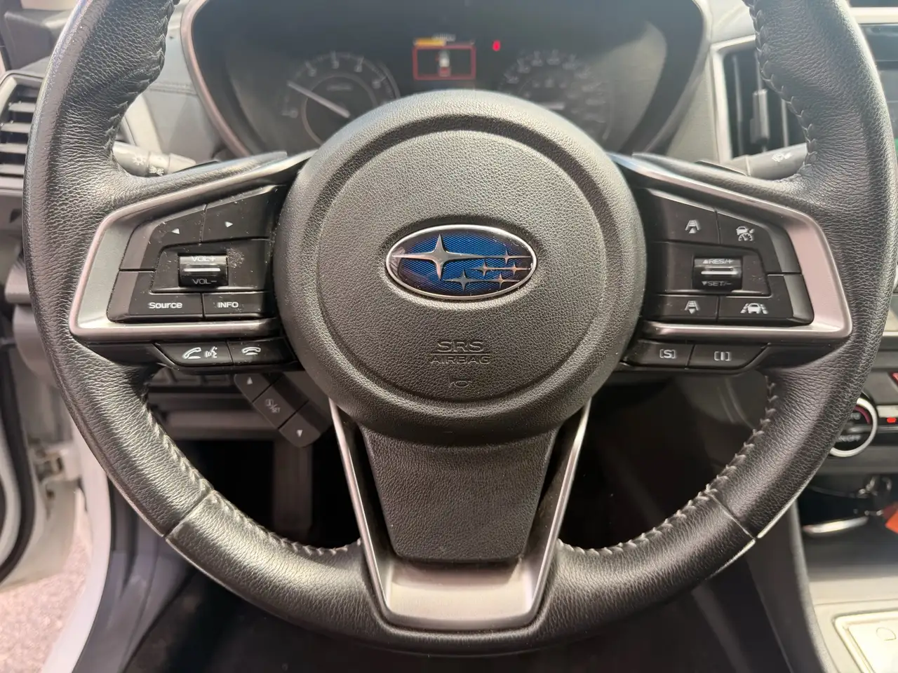 Subaru Impreza снимка Subaru Impreza