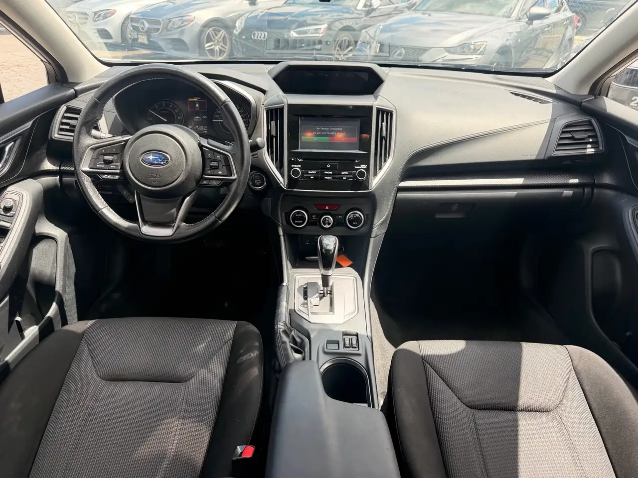 Subaru Impreza снимка Subaru Impreza