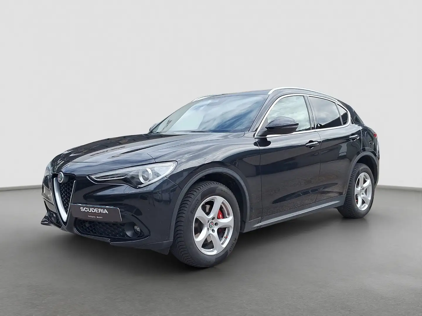 Alfa Romeo Stelvio Stelvio 2.2 t Executive Q4 210cv auto Nero - 1