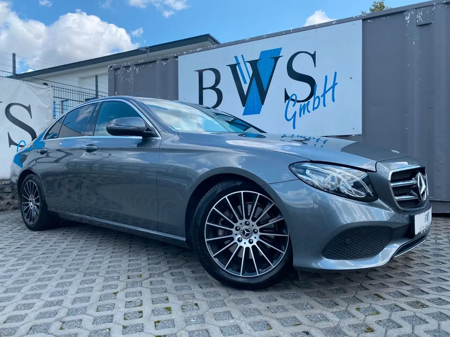 Mercedes-Benz E 200 Avantgarde / AHK/LED/Widesc./Kamera*Totwi. Grau - 1