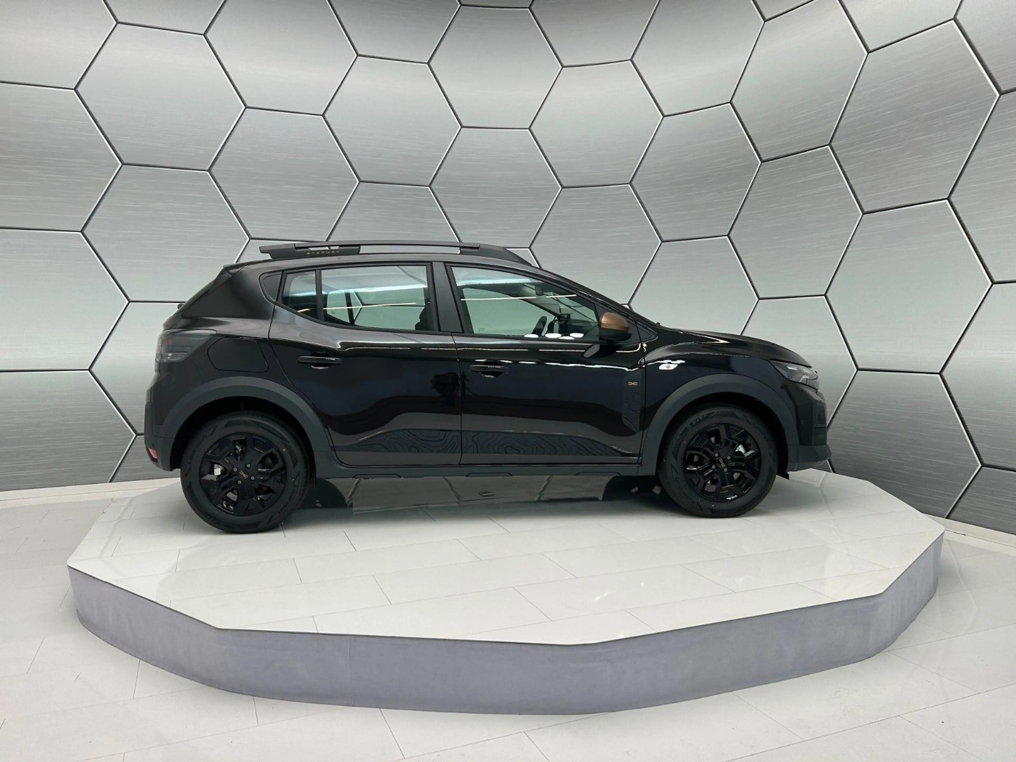 Dacia Sandero Stepway Extreme TCe 110 Technik Winter — photo 7