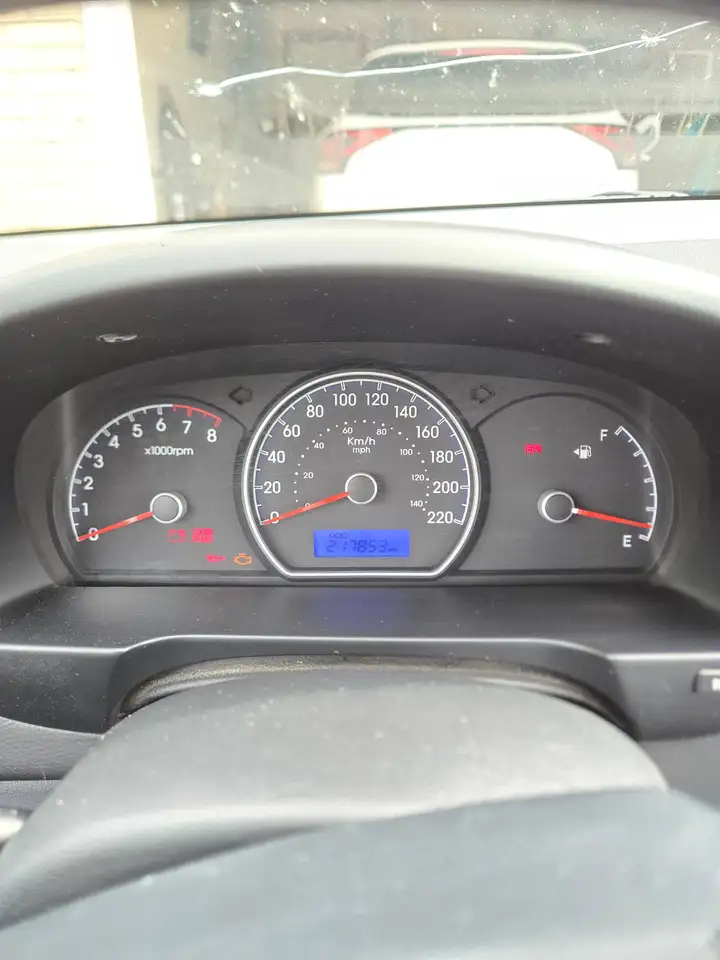 Hyundai ELANTRA снимка Hyundai ELANTRA
