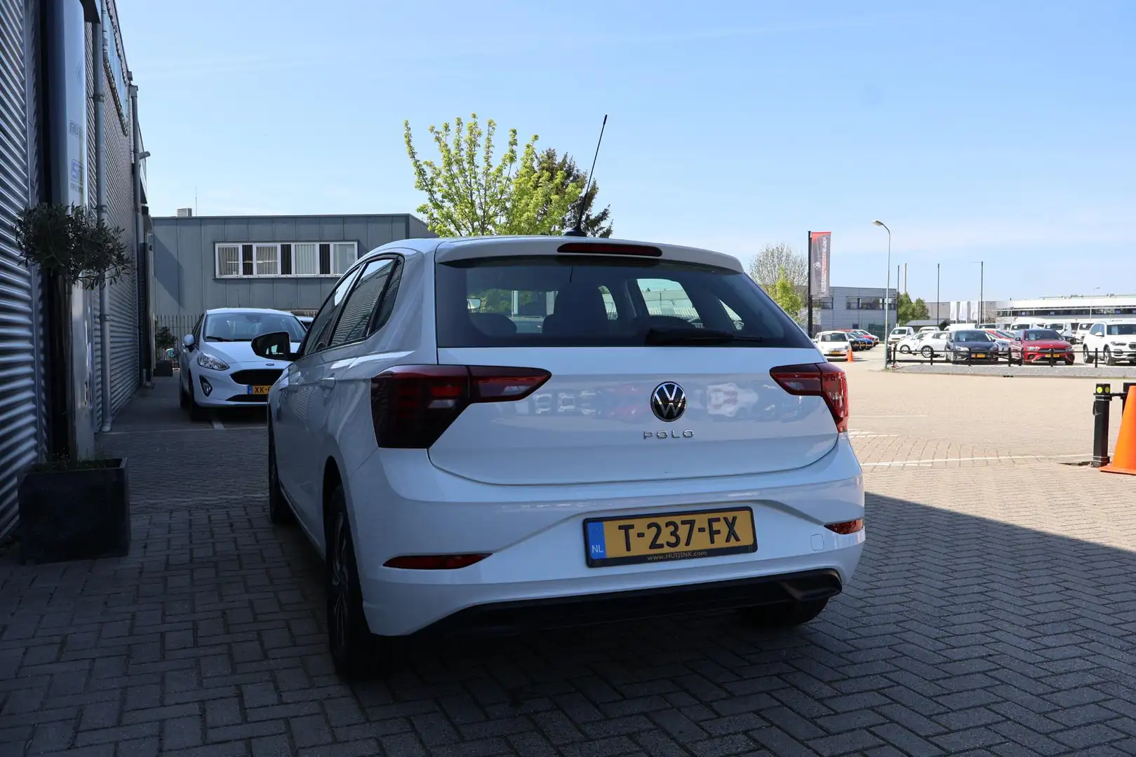 Volkswagen Polo 1.0 TSI Life IQ Drive | Stoelverwarming | Virtual Wit - 2