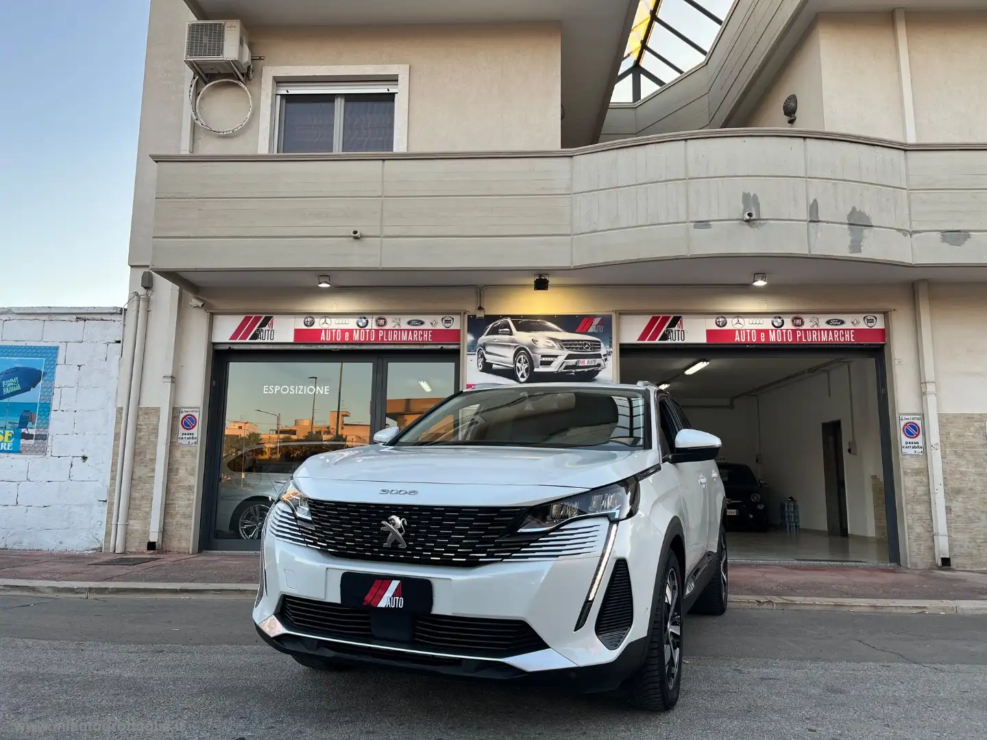 Peugeot 3008 BlueHDi 130 S&S Allure Pack Blanco - 2