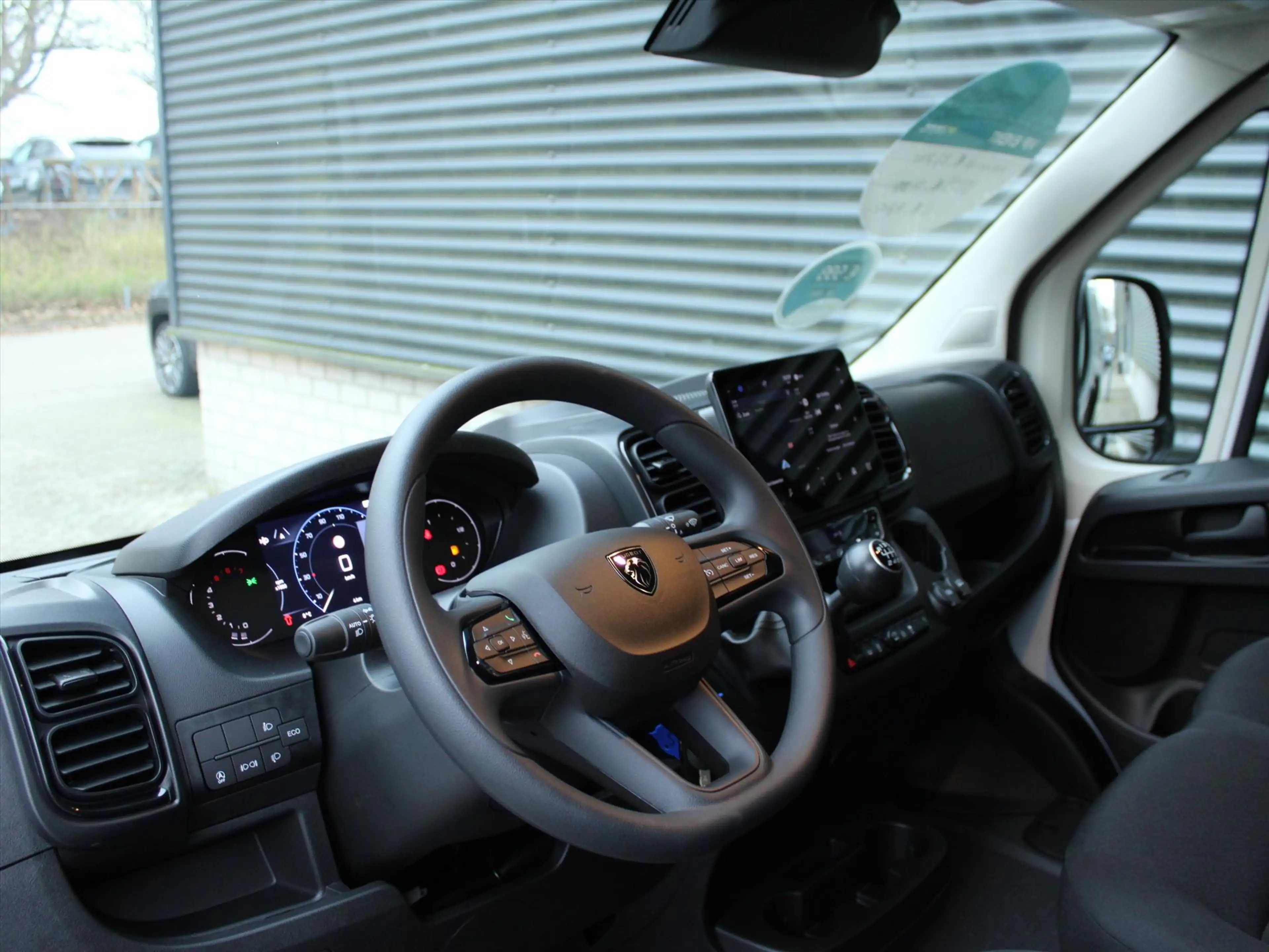 Peugeot Boxer Zwaar 2.2 HDi 140PK L2H2 3,5T I Trekhaak 3000 kg t — photo 10
