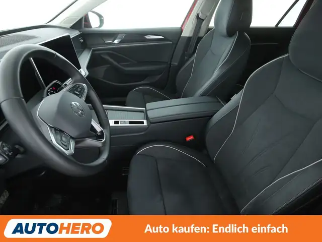 Volkswagen Passat view 10