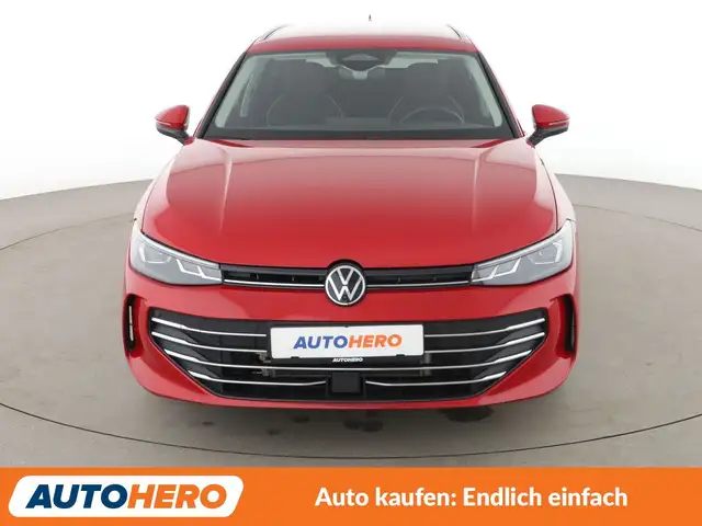 Volkswagen Passat view 9
