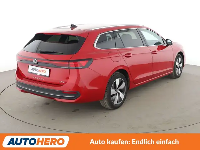 Volkswagen Passat view 6