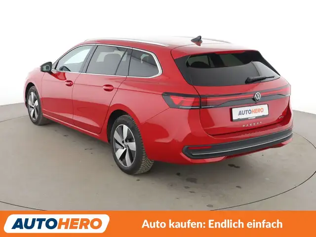 Volkswagen Passat view 4