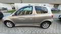 Toyota Yaris 1.3 - thumbnail 2