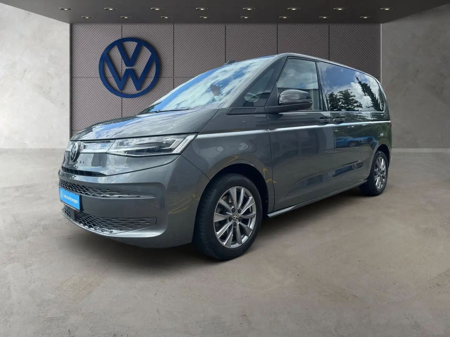 Volkswagen T7 Multivan T7 Multivan 1,4 TSI DSG eHybrid Style Navi IQ.LI Szürke - 2