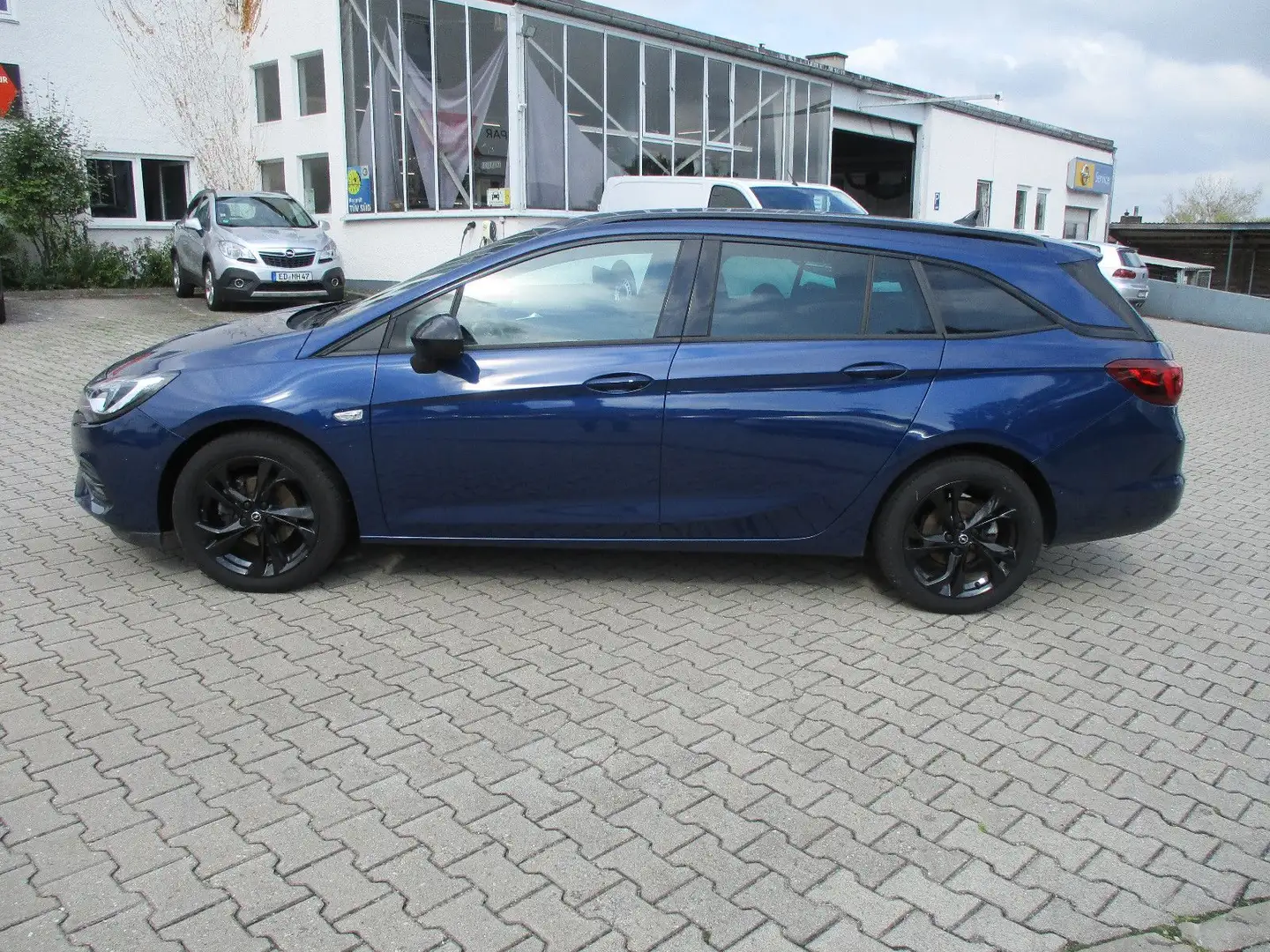 Opel Astra K Sports Tourer Ultimate 1,2 Turbo 130 PS Azul - 2