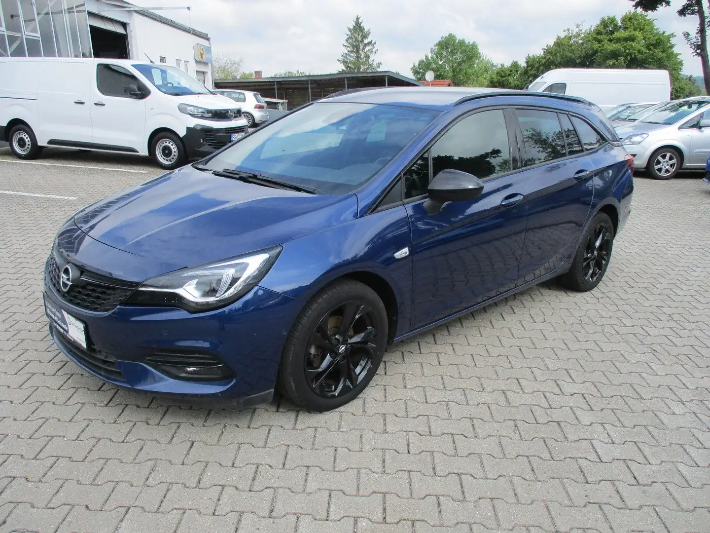 Opel Astra K Sports Tourer Ultimate 1,2 Turbo 130 PS Azul - 1