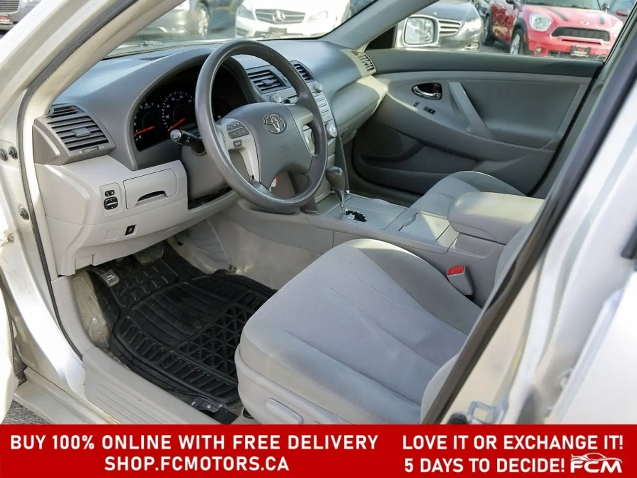 Toyota Camry снимка Toyota Camry
