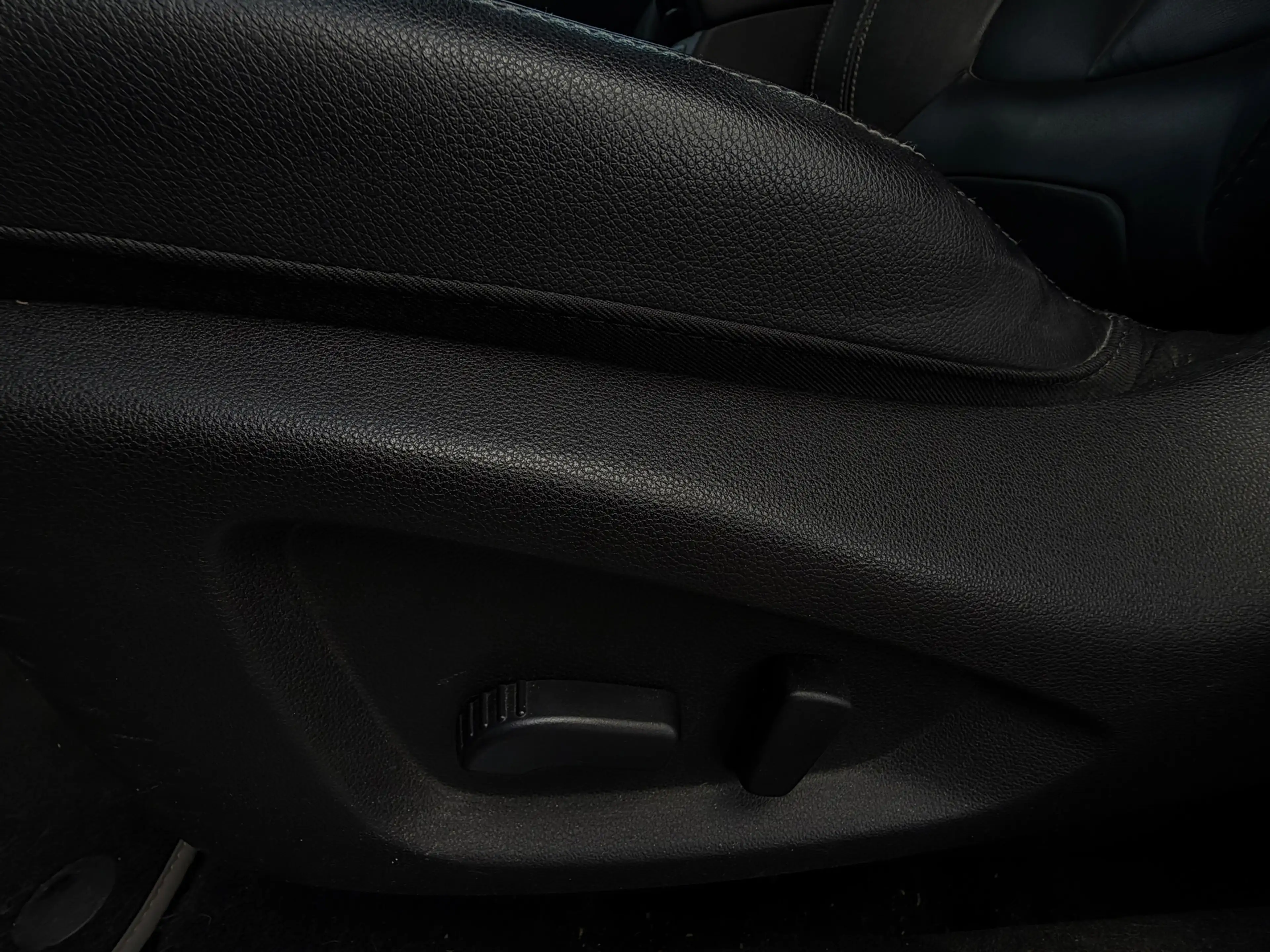 Renault Kadjar 1.3 TCe Intens LED / VOLLEER / CAMERA — photo 14