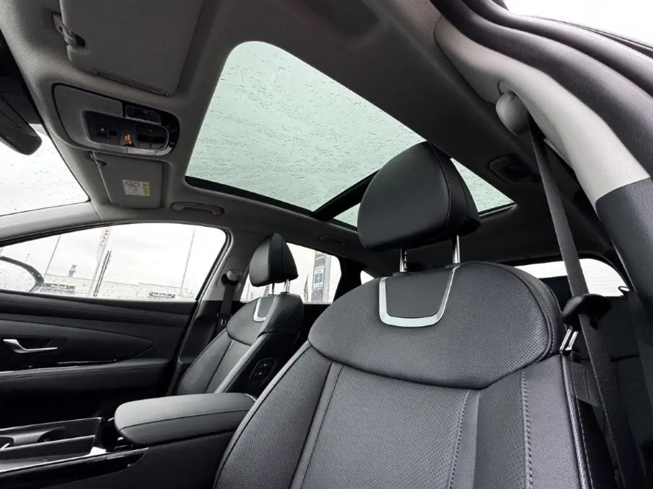 Hyundai TUCSON 1.6T HEV N Line P-Dach Navi ACC Krell el. 18