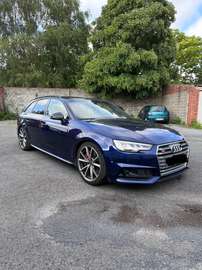 Avant 3.0 V6 TFSI Quattro Tiptronic