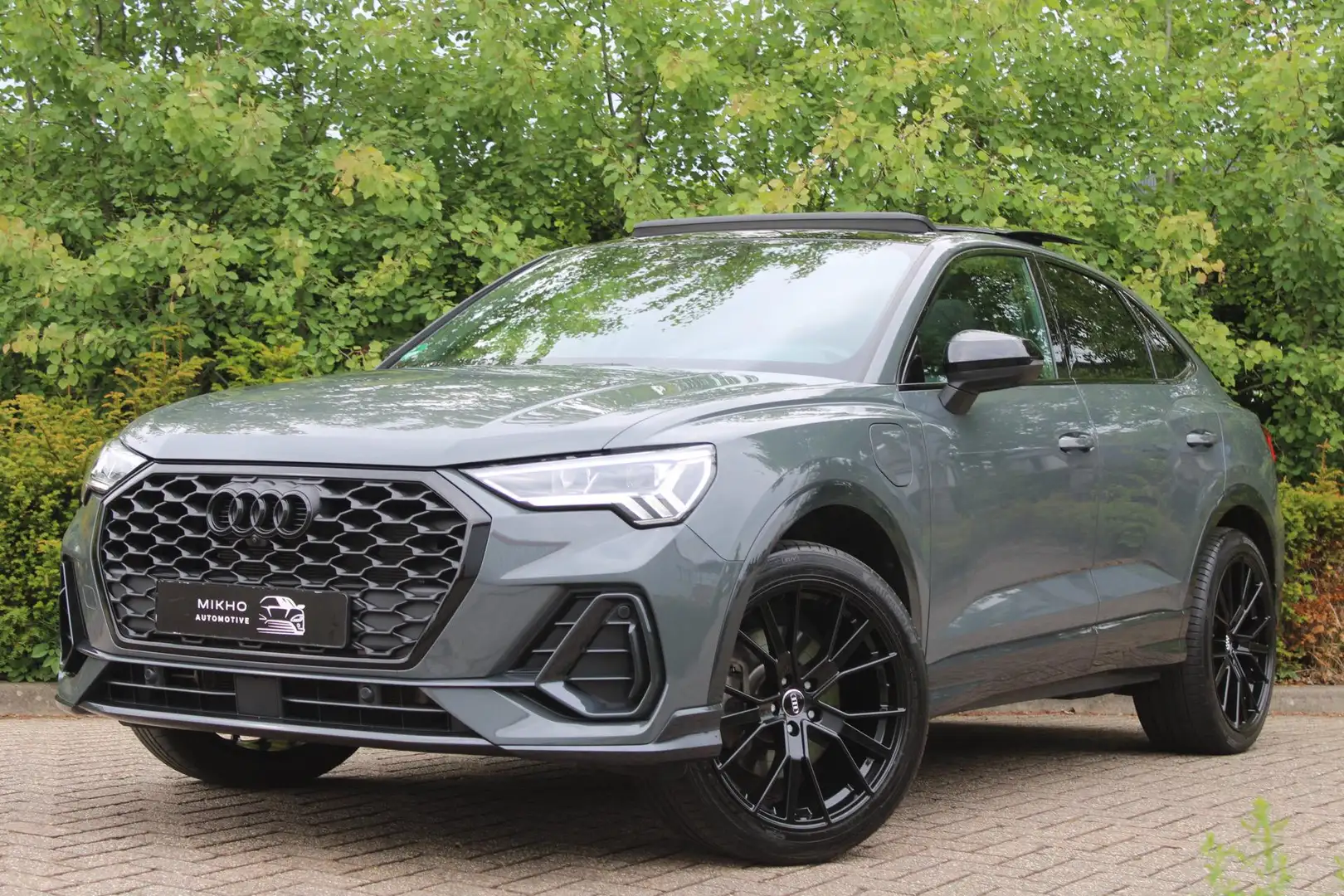 Audi Q3 Sportback 45 TFSI e 3x S-Line | Panoramadak | Sfee Grau - 1